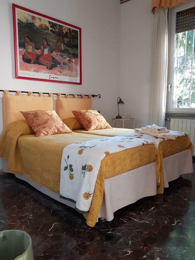 B&B Gloria Галарате Екстериор снимка